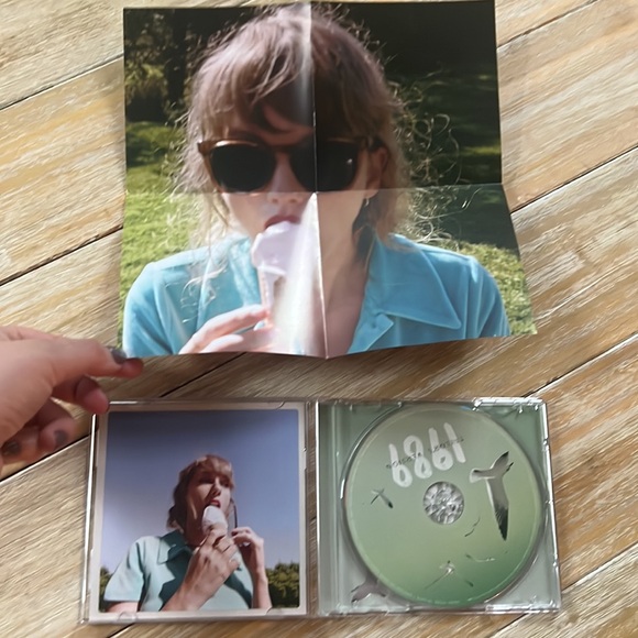 1989 Taylor’s Version CDs Aquamarine Green - Picture 3 of 4